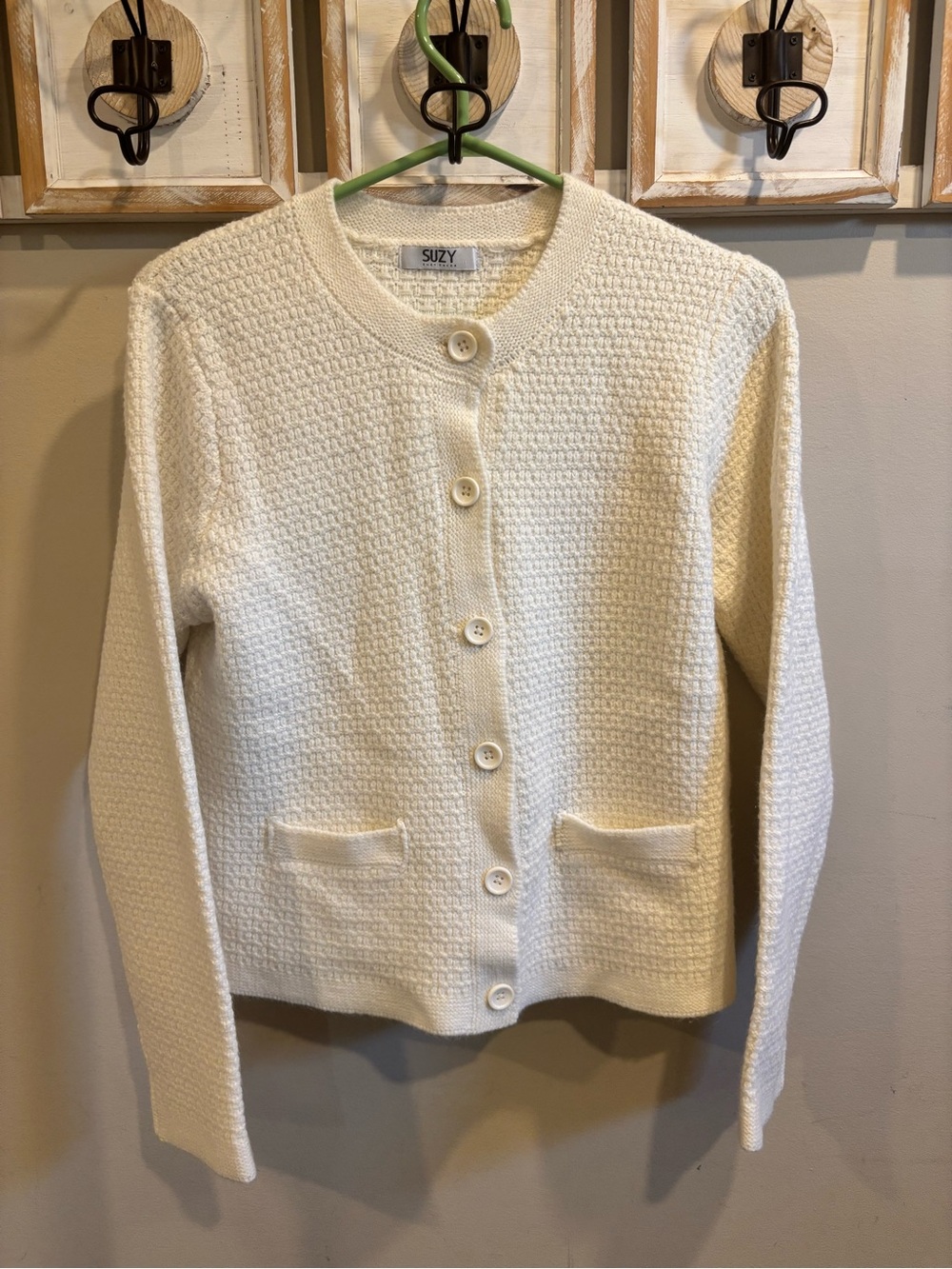 Suzy Shier Cream Textured Button-Front Cardigan